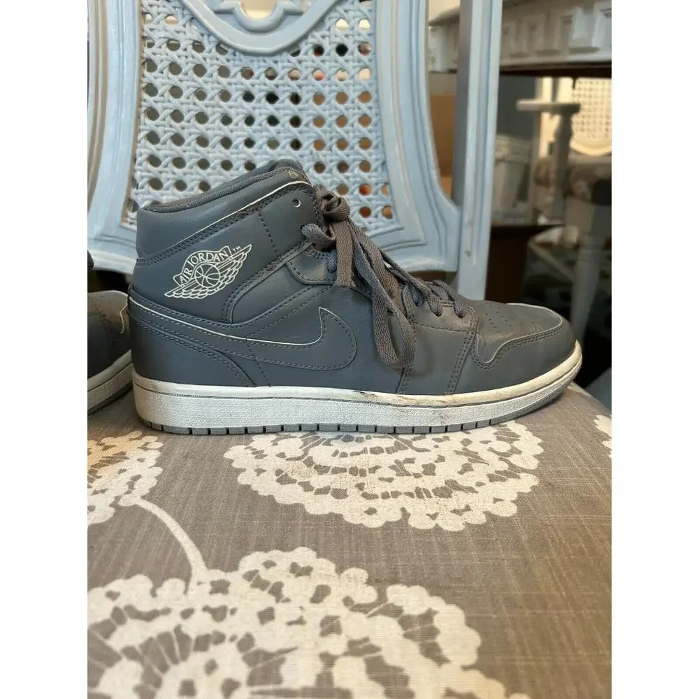 Nike Air Jordan 1 Mid Cool Grey Men's Basketball Shoes-554724-031 (Size 7) - Picture 4 of 10
